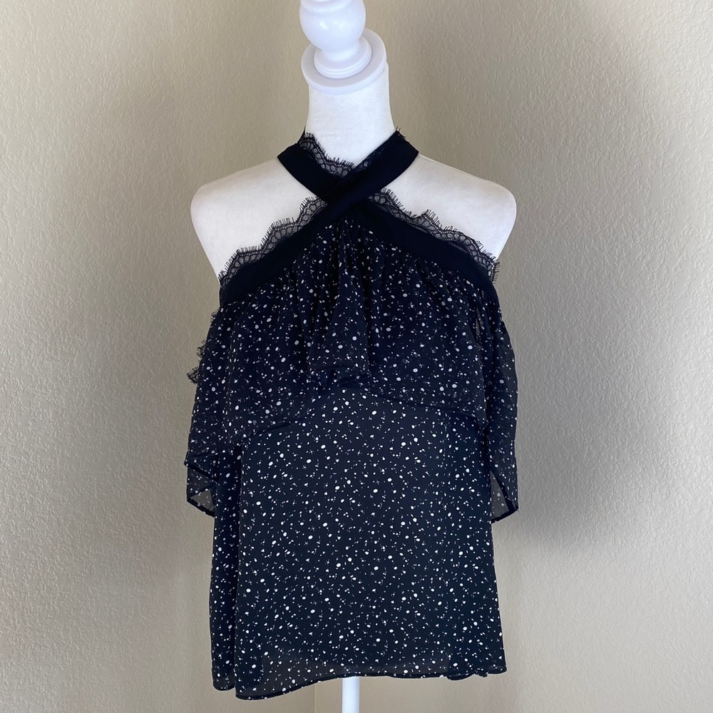 BAR III cold shoulder blouse. Criss-cross neck. Black/white pattern.Size L. - Picture 3 of 15